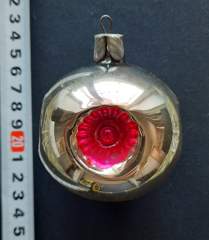 Советская ёлочная игрушка "Шар с прожекторами №16"