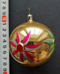 Советская ёлочная игрушка "Шар Цветы 10б"