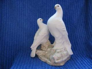 Кузнецовская фарфоровая статуэтка Два голубя