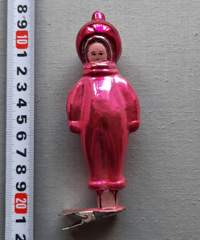 Советская ёлочная игрушка "Космонавт прищепка 6"