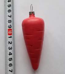 Советская ёлочная игрушка "Морковка 7"