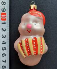 Советская ёлочная игрушка "Поросенок с гармошкой "