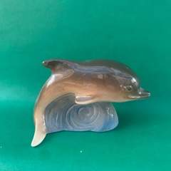 Фарфоровая статуэтка Дельфин  без клейма.