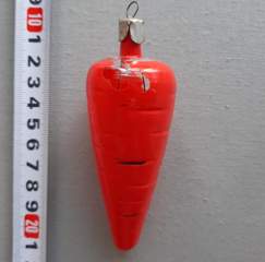 Советская ёлочная игрушка "Морковка 9а"