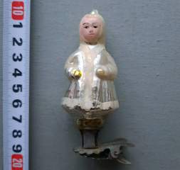Советская ёлочная игрушка "Девочка прищепка 5"
