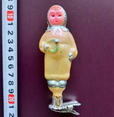 Советская ёлочная игрушка "Малыш с погремушкой крупный"