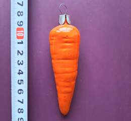 Советская ёлочная игрушка "Морковка 4"