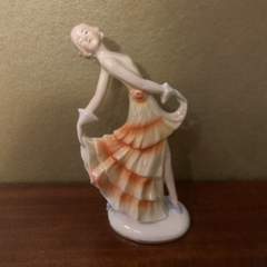 Фарфоровая статуэтка "Танцовщица " из Германии