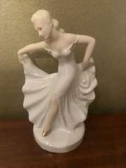 Фарфоровая статуэтка "Танцовщица " из Германии