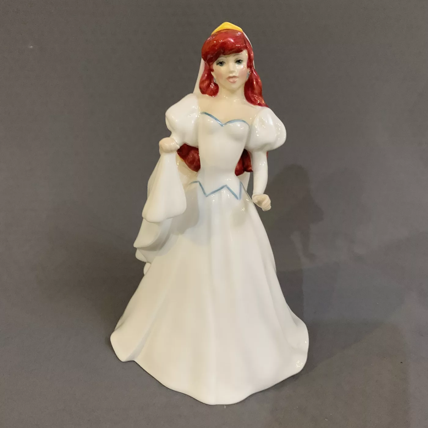 Фарфоровая статуэтка «Ariel»