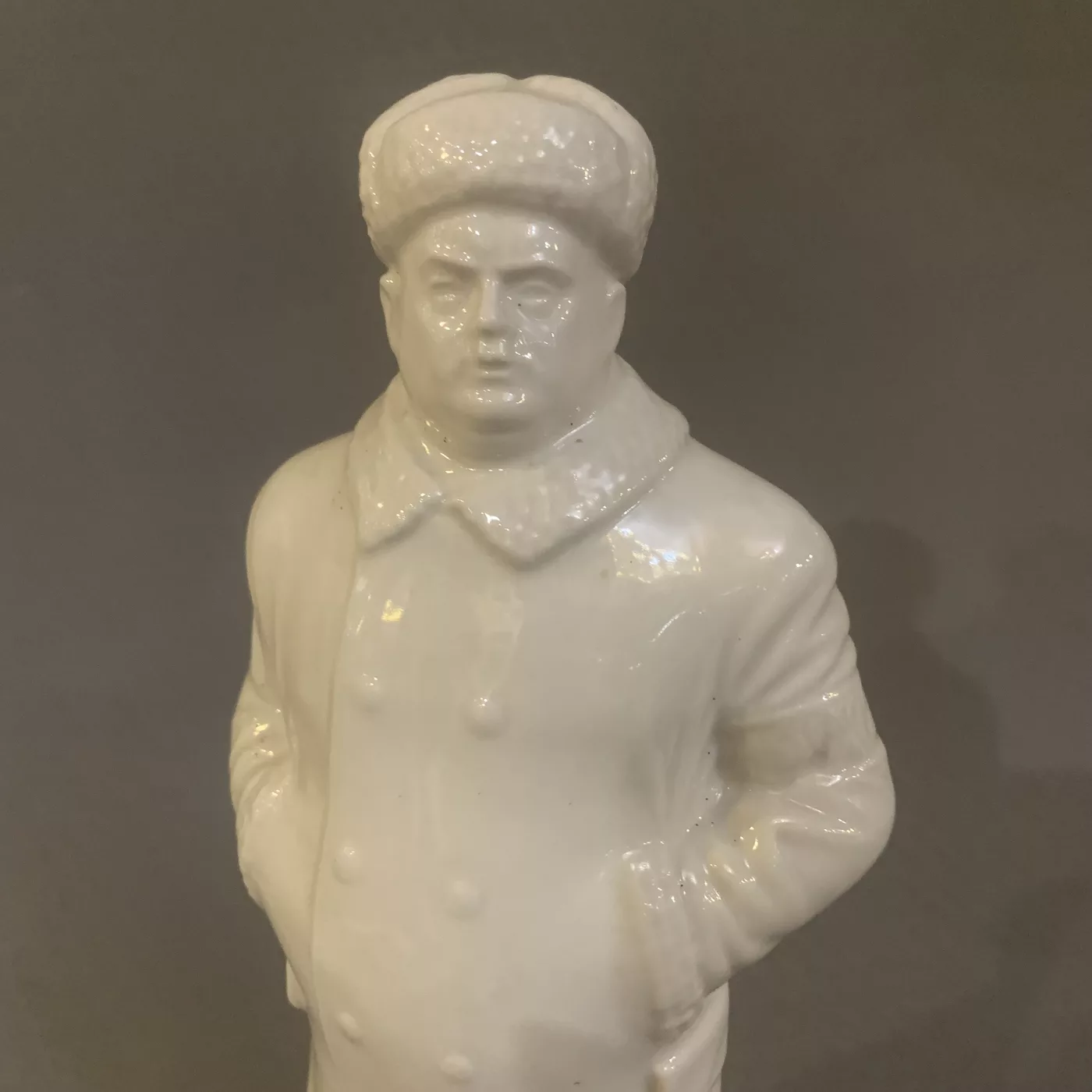 Фарфоровая статуэтка «Бывалый (Моргунов)», Коростень — фото 3